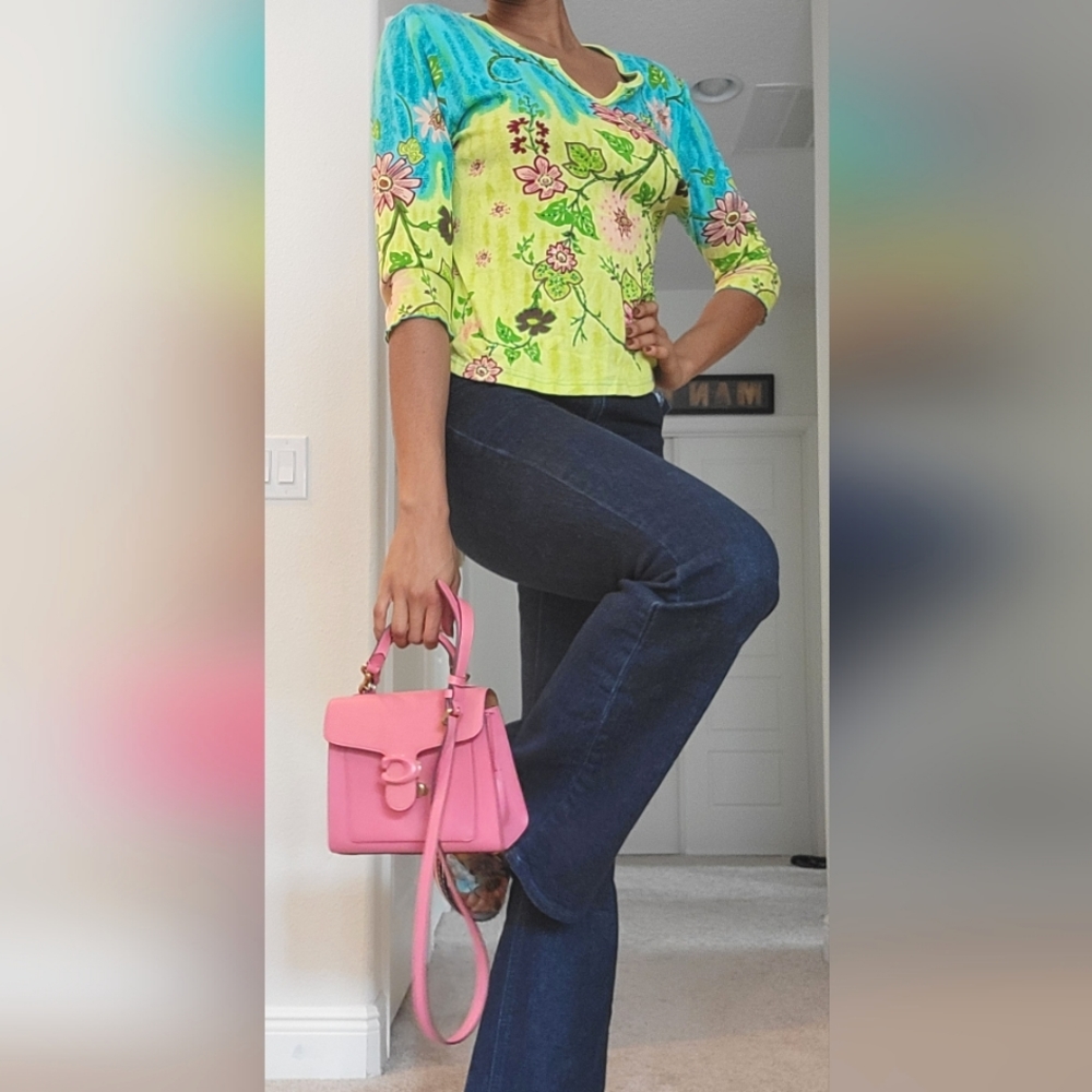 CUTE beaded log sleeve top